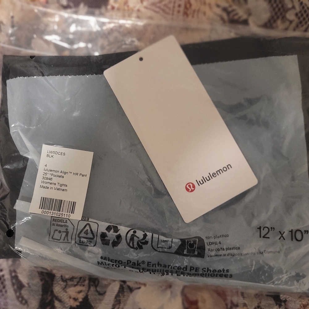 BNWT Lululemon Black Align HR Pants